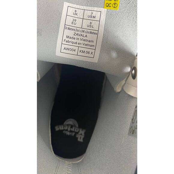 NEW DR MARTENS BOOTS WOMENS FAIRY GRUNGE EDGY WHITE LEATHER COMBAT BLACK ZAVALA - Picture 4 of 10